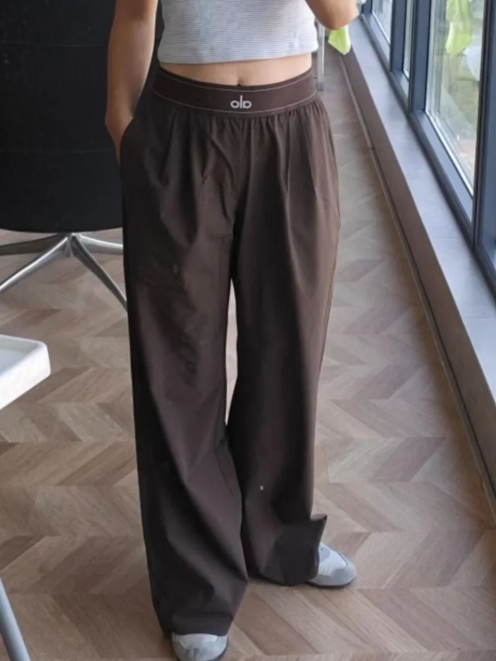 Alo Yoga Espresso Suit Up Casual Daily Trouser High Quality (Regular) NWT🏡🌟